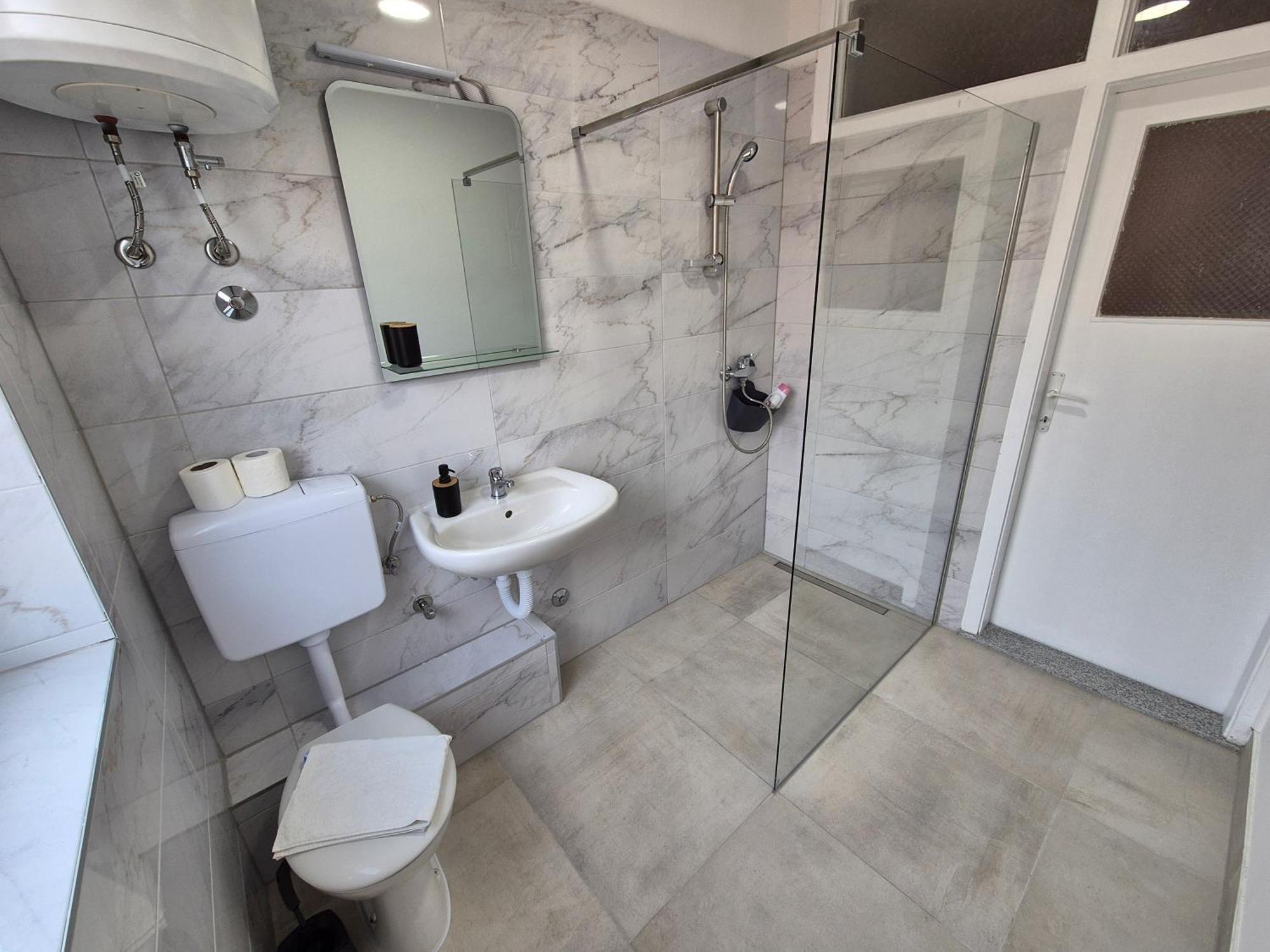 Old Town Bistrik - Free Parking Apartment Sarajevo Ngoại thất bức ảnh